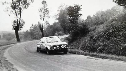  Adam Smorawiński i Andrzej Zembrzuski – BMW 2002 Alpina.